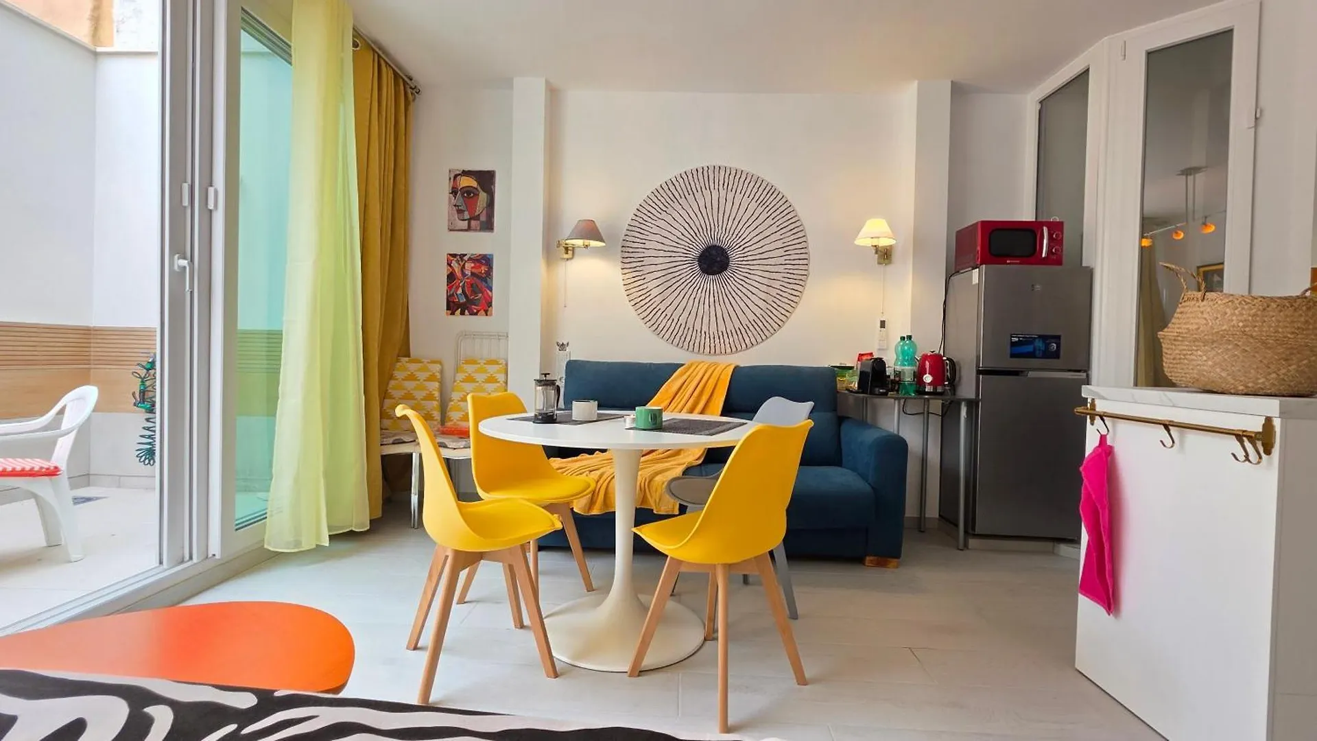 Picasso Huelin Malaga 250M From Beach Apartment