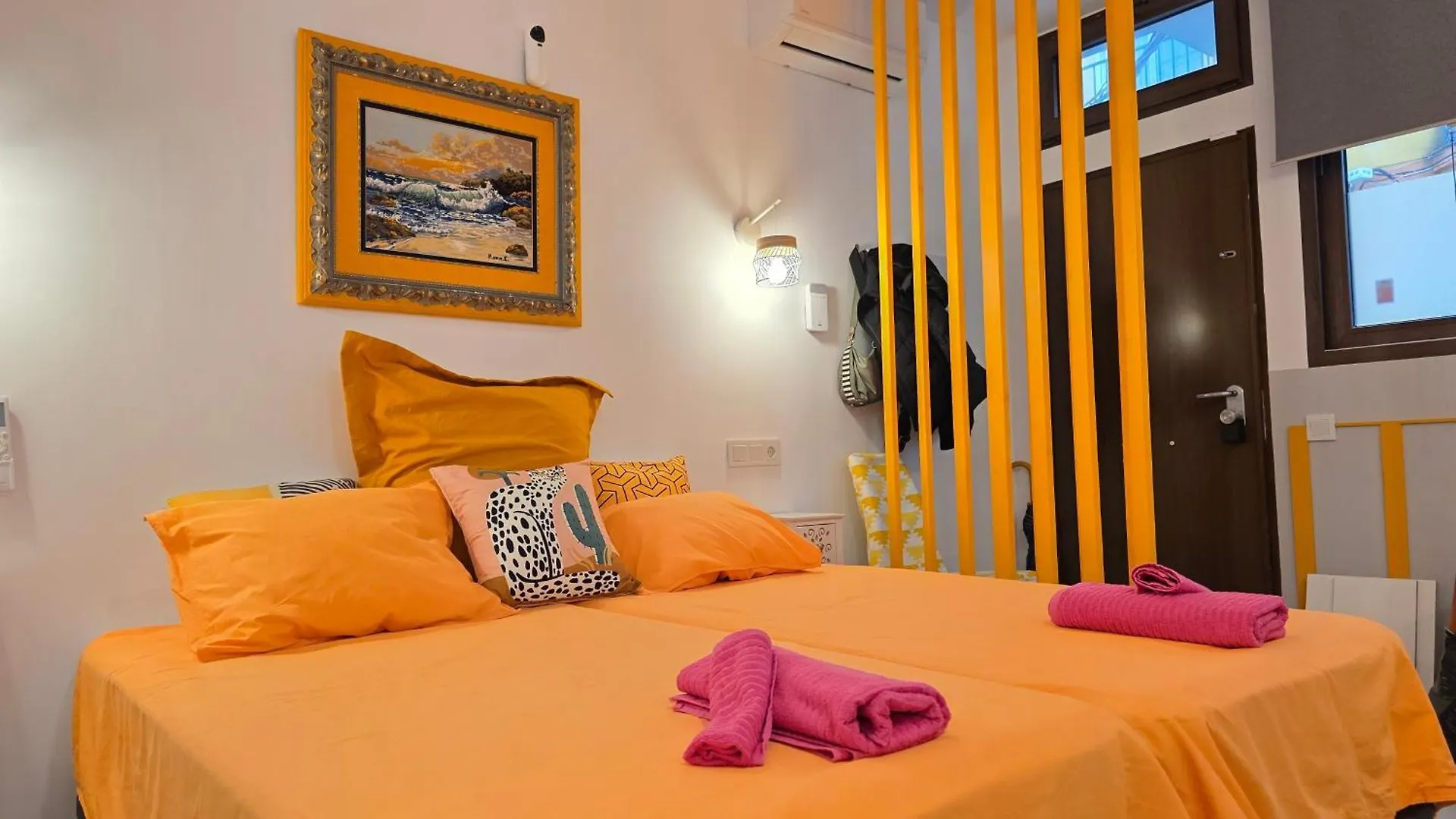 Picasso Huelin Malaga 250M From Beach
