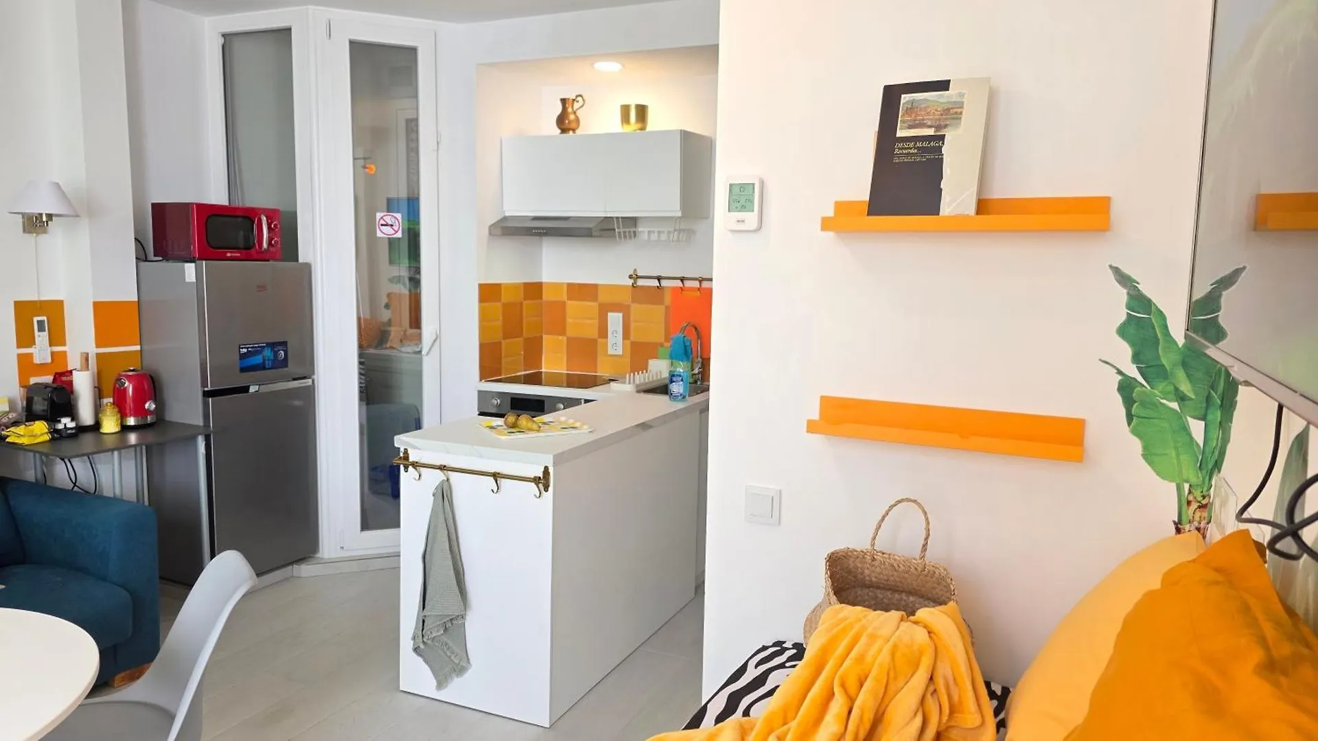 Apartment Picasso Huelin Malaga 250M From Beach Spain